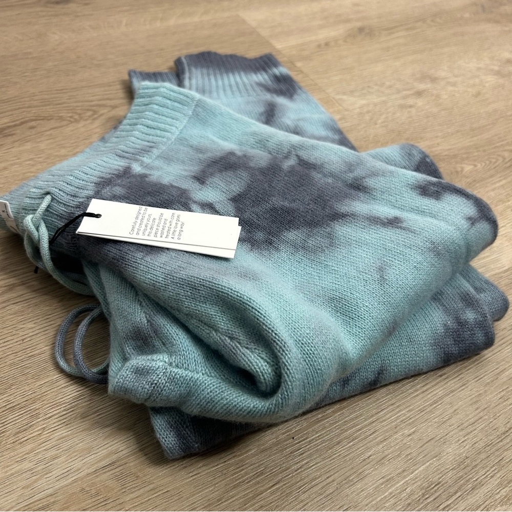 NWT Unsubscribed 100% Cashmere Blue Tie Dye Jogger Sweater Pant Relaxed Fit